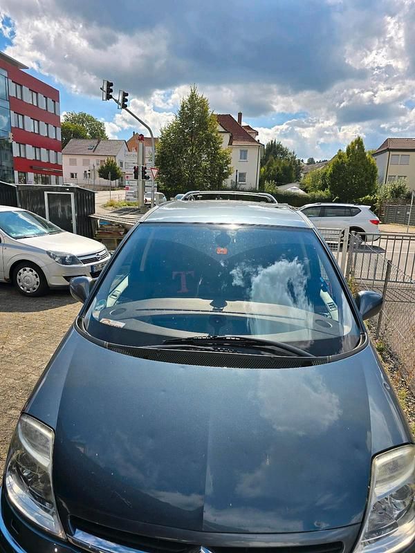 Grau Gebraucht 2011 Citroën C8 Exclusive Van / Kleinbus | 8.500 € - Bild 1/4