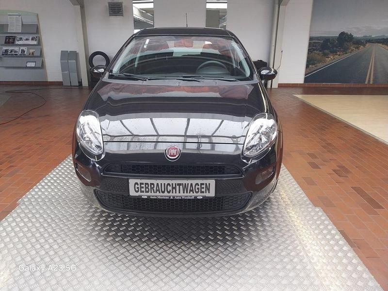Gebraucht Fiat Punto Mystyle 69 PS (50 kW) 2016 Schwarz Limousine