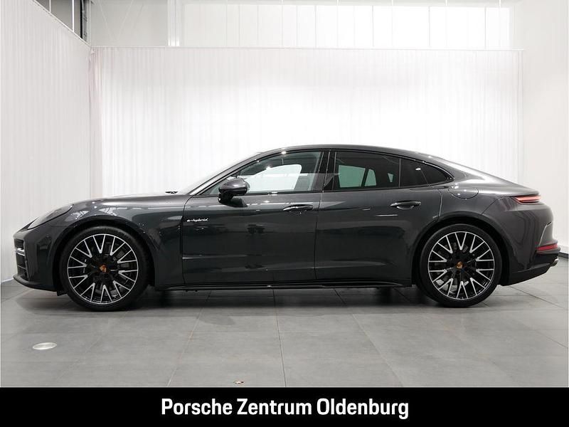 Neu Porsche Panamera 4 470 PS (345 kW) 2026 Silber Limousine