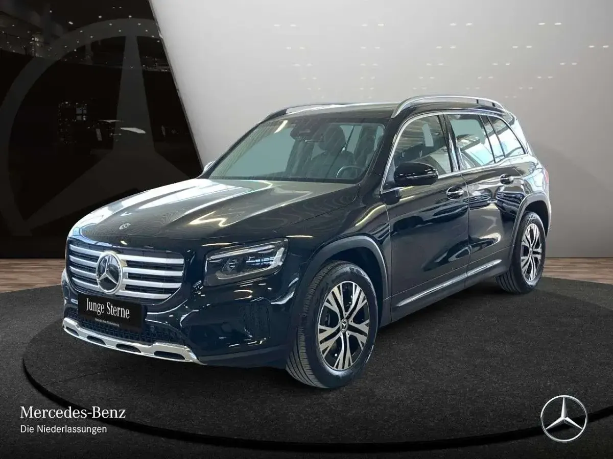 Gebraucht Mercedes GLB220 Progressive 190 PS (139 kW) 2025 Schwarz SUV