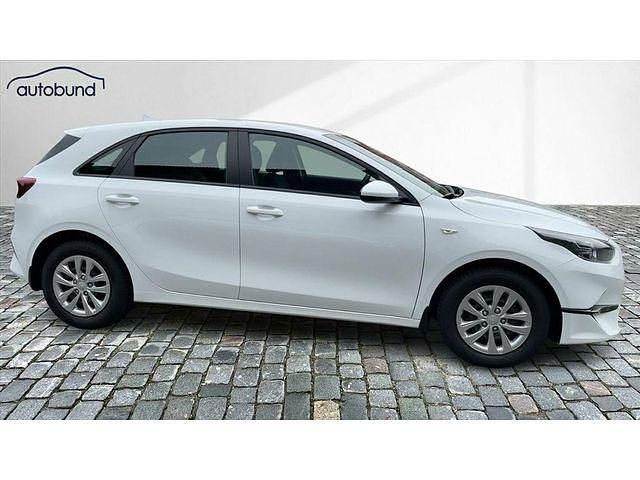 Neu Kia Ceed Best 140 PS (102 kW) 2025 Kleinwagen