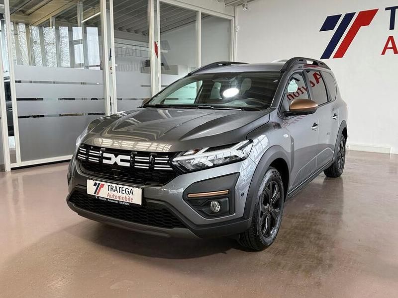 Gebraucht Dacia Jogger Extreme 141 PS (103 kW) 2025 Grau Van / Kleinbus