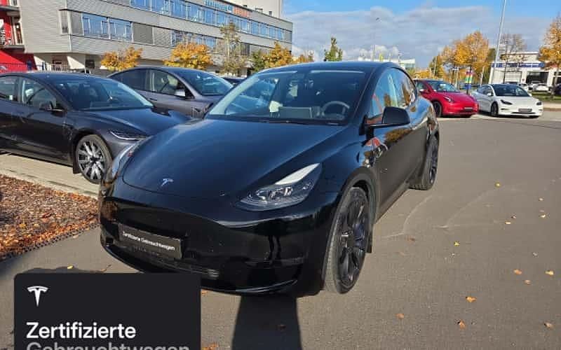 Schwarz Gebraucht 2022 Tesla Model Y Performance SUV | 35.800 € (Guter Preis) - Bild 1/4