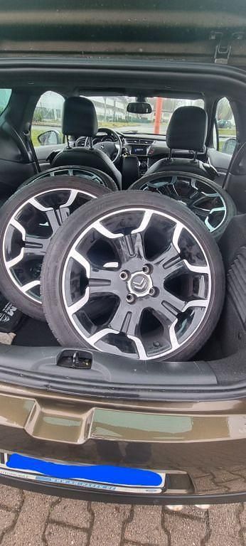 Gebraucht Citroën DS3 Sport Chic 111 PS (81 kW) 2013 Braun Limousine