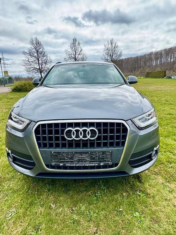 Gebraucht Audi Q3 140 PS (102 kW) 2014 Grau SUV