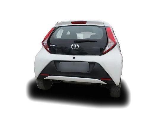 Weiss Gebraucht 2021 Toyota Aygo Kleinwagen | 10.049 € (Fairer Preis) - Bild 1/4