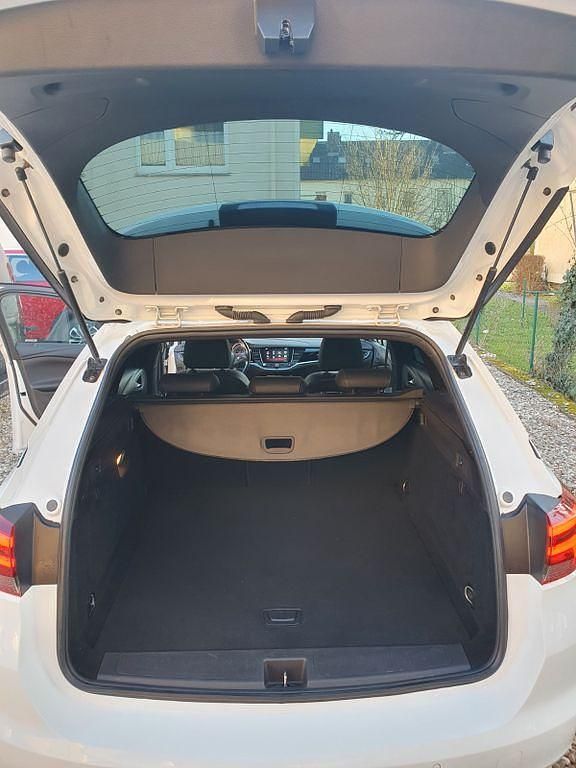 Gebraucht Opel Astra Ultimate 160 PS (117 kW) 2017 Weiß Kombi