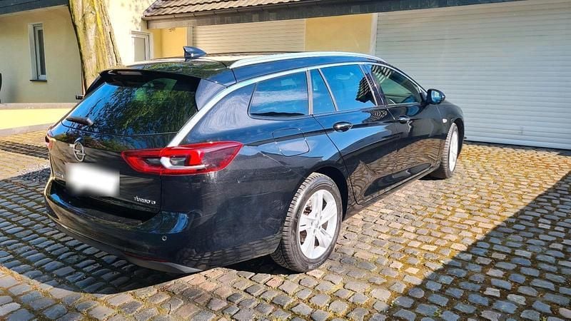 Gebraucht Opel Insignia 170 PS (125 kW) 2018 Schwarz Kombi