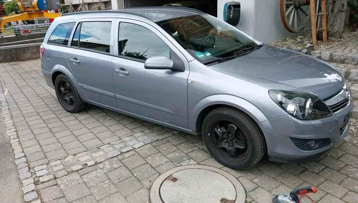 Używany Opel Astra 115 KM (84 kW) 2008 Kombi