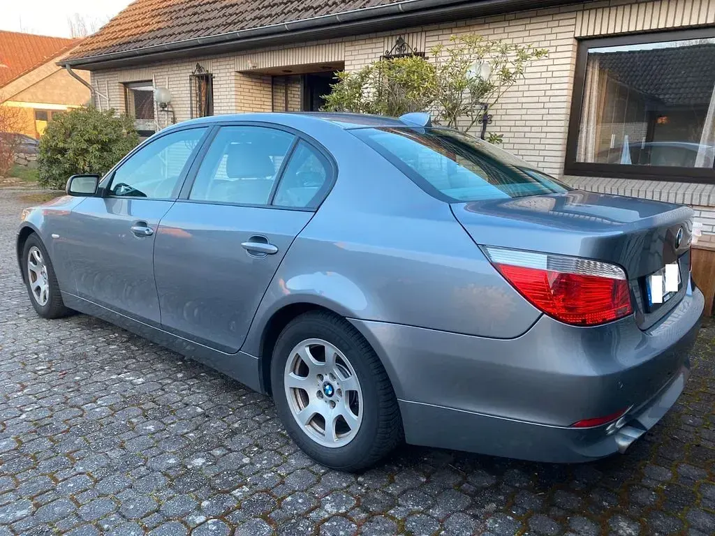 Usata BMW 520 170 CV (125 kW) 2004 Grigio Berlina