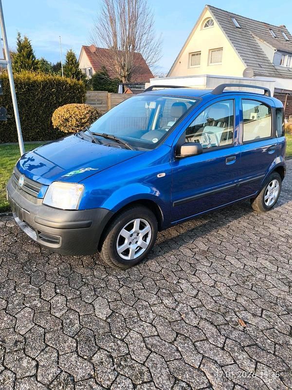 Blau Gebraucht 2009 Fiat Panda Kleinwagen | 3.800 € (Etwas zu teuer) - Bild 1/4