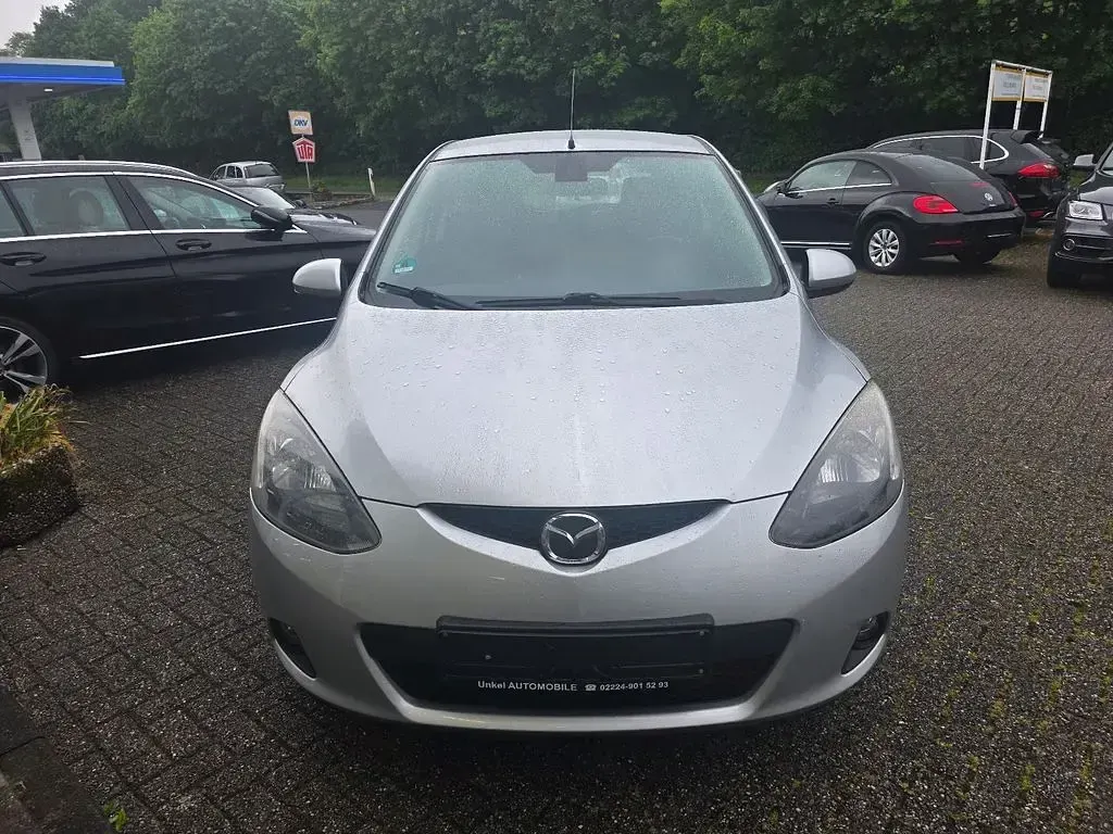 Gebraucht Mazda 2 Inclusive 86 PS (63 kW) 2008 Silber Kleinwagen