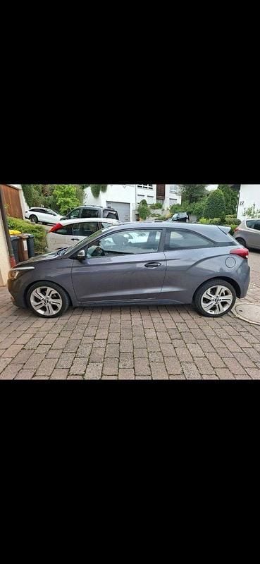 Gebraucht Hyundai i20 Sport 101 PS (74 kW) 2016 Grau Coupé