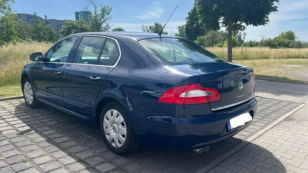 Gebraucht Skoda Superb 170 PS (125 kW) 2009 Blau Limousine