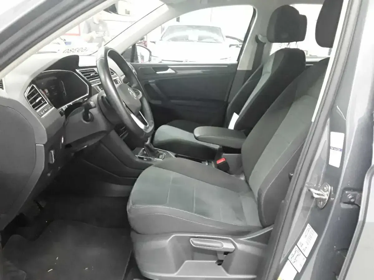 Gebraucht VW Tiguan Elegance 150 PS (110 kW) 2022 Delfingrau metallic SUV