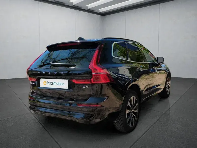 Gebraucht Volvo XC60 Core 197 PS (144 kW) 2024 Schwarz SUV