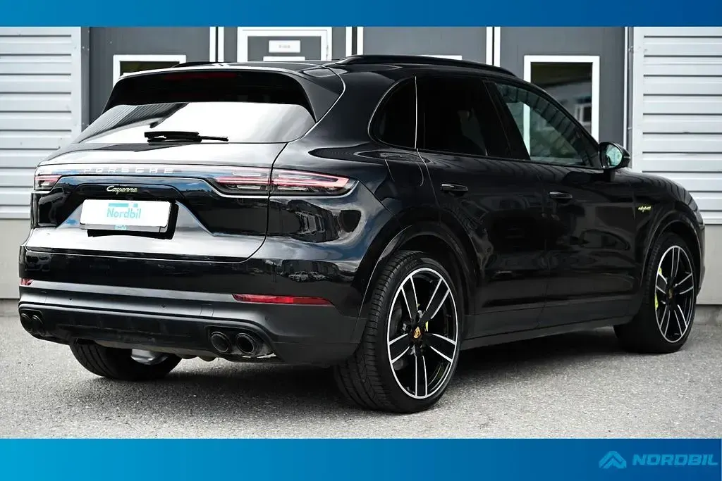 Gebraucht Porsche Cayenne E-Hybrid Platinum Edition 340 PS (250 kW) 2022 Schwarz SUV