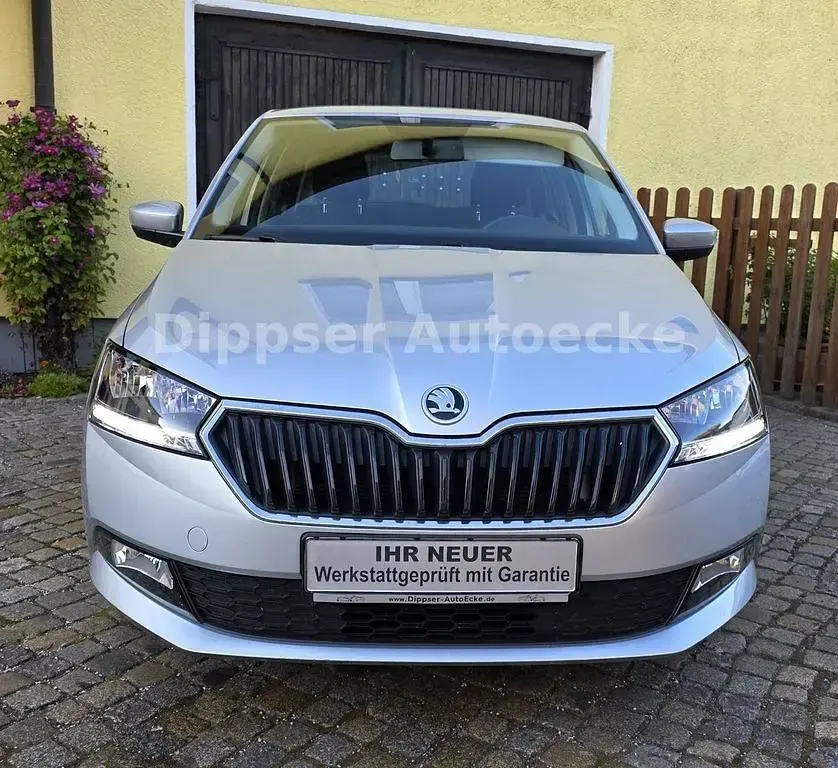 Gebraucht Skoda Fabia Cool Plus 75 PS (55 kW) 2018 Silber Limousine