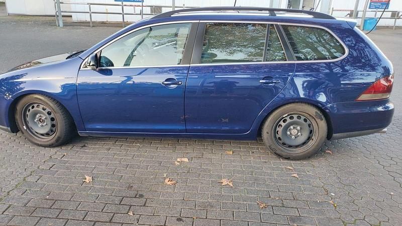 Blau Gebraucht 2009 VW Golf VI Sportline Kombi | 6.500 € (Etwas zu teuer) - Bild 1/4