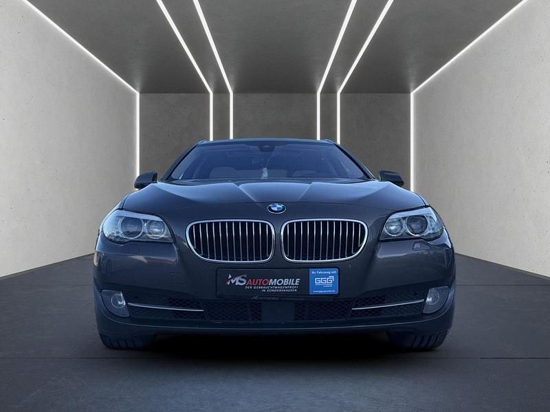 Gebraucht BMW 530 Comfort Edition 258 PS (189 kW) 2013 Braun Kombi