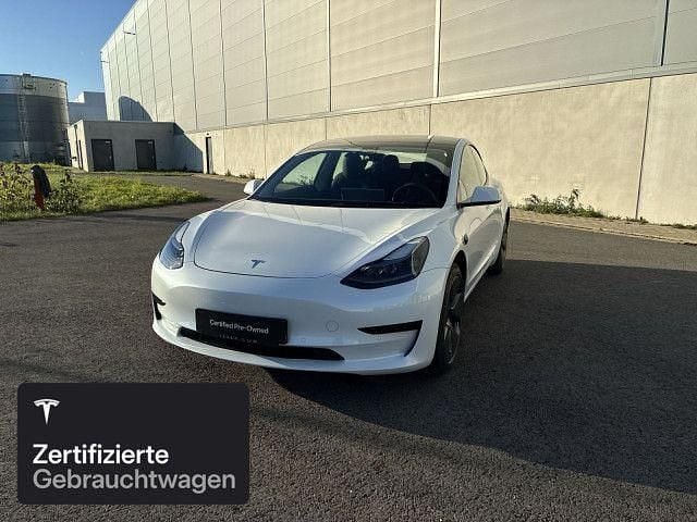 Weiß Gebraucht 2021 Tesla Model 3 RWD Limousine | 25.500 € (Guter Preis) - Bild 1/4