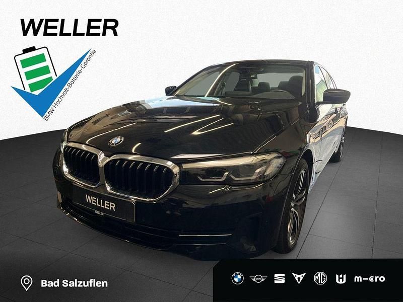 Schwarz ii (schwarz) Gebraucht 2021 BMW 530e Comfort Edition Limousine | 32.450 € (Fairer Preis) - Bild 1/4