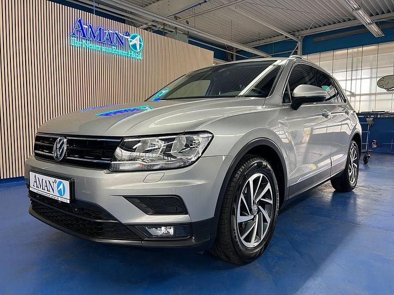 Silber Gebraucht 2017 VW Tiguan Sound SUV | 22.500 € (Fairer Preis) - Bild 1/4