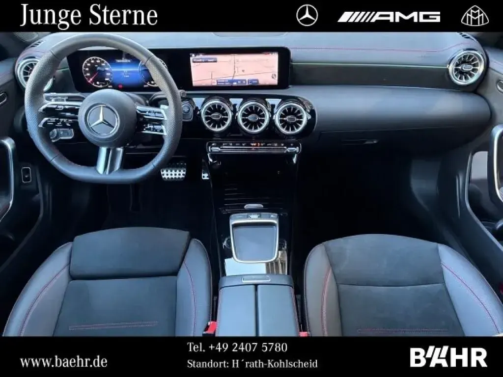 Gebraucht Mercedes CLA250 163 PS (119 kW) 2025 Lack kosmosschwarz (metallic) Coupé