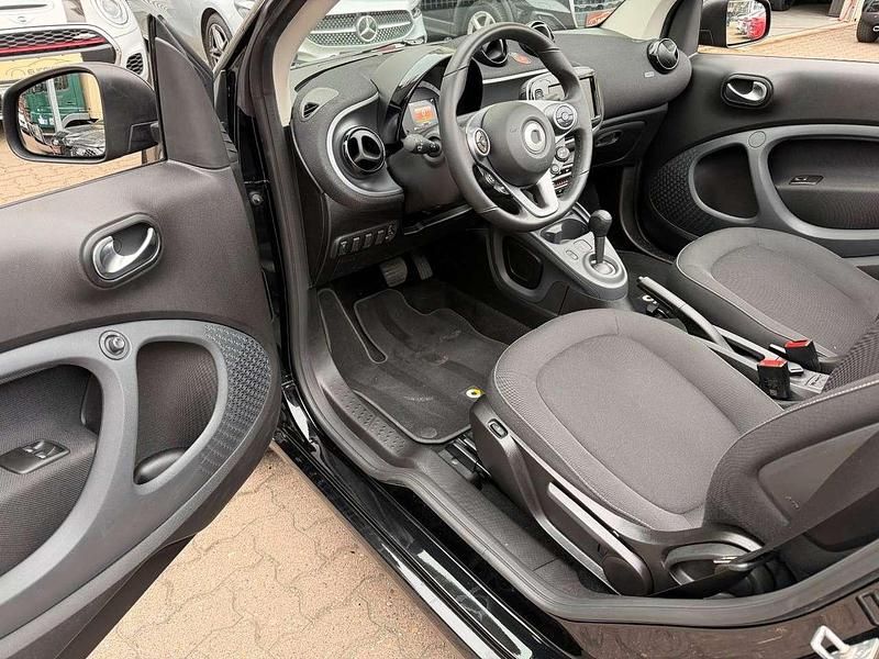 Gebraucht Smart ForTwo Cabrio Passion 90 PS (66 kW) 2019 Schwarz Cabrio