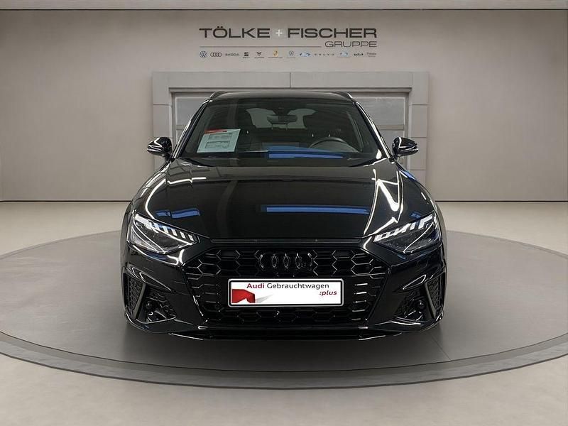 Gebraucht Audi A4 S-Line 204 PS (150 kW) 2024 Mythosschwarz metallic Kombi