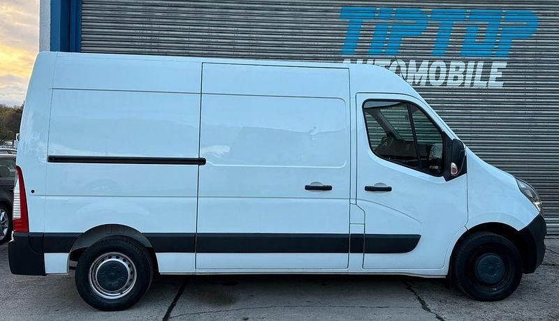 Gebraucht Opel Movano 136 PS (100 kW) 2021 Polar white Van