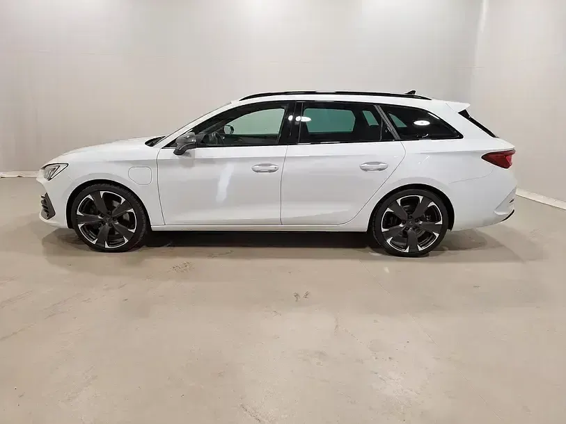 Gebraucht Cupra Leon VZ 245 PS (180 kW) 2022 "nevada" weiss Limousine