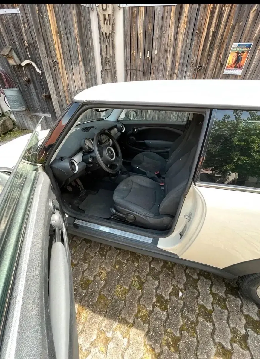 Gebraucht Mini ONE 75 PS (55 kW) 2009 Weiß Kleinwagen