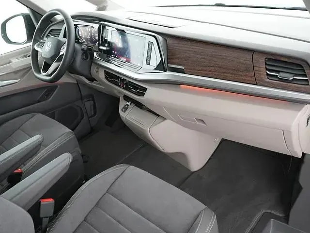 Gebraucht VW Multivan Style 245 PS (180 kW) 2025 Schwarzkeine angabe Van / Kleinbus