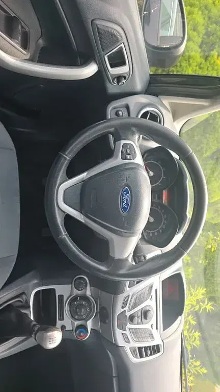 Gebraucht Ford Fiesta 82 PS (60 kW) 2012 Schwarz Limousine
