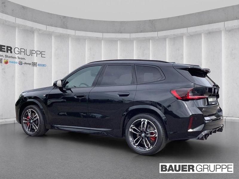 Neu BMW X1 Performance 300 PS (220 kW) 2025 Schwarz SUV
