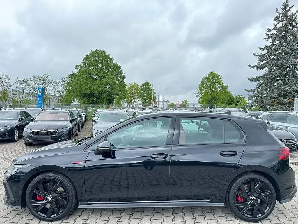 Gebraucht VW Golf VIII Style 245 PS (180 kW) 2023 Schwarz Limousine