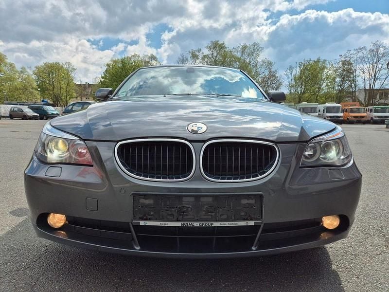 Gebraucht BMW 520 170 PS (125 kW) 2005 Grau Limousine