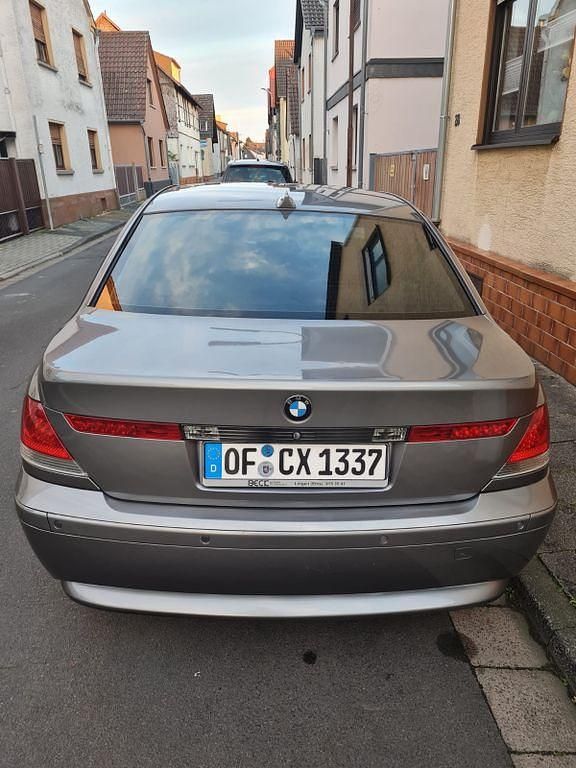 Gebraucht BMW 730 218 PS (160 kW) 2005 Grau Limousine
