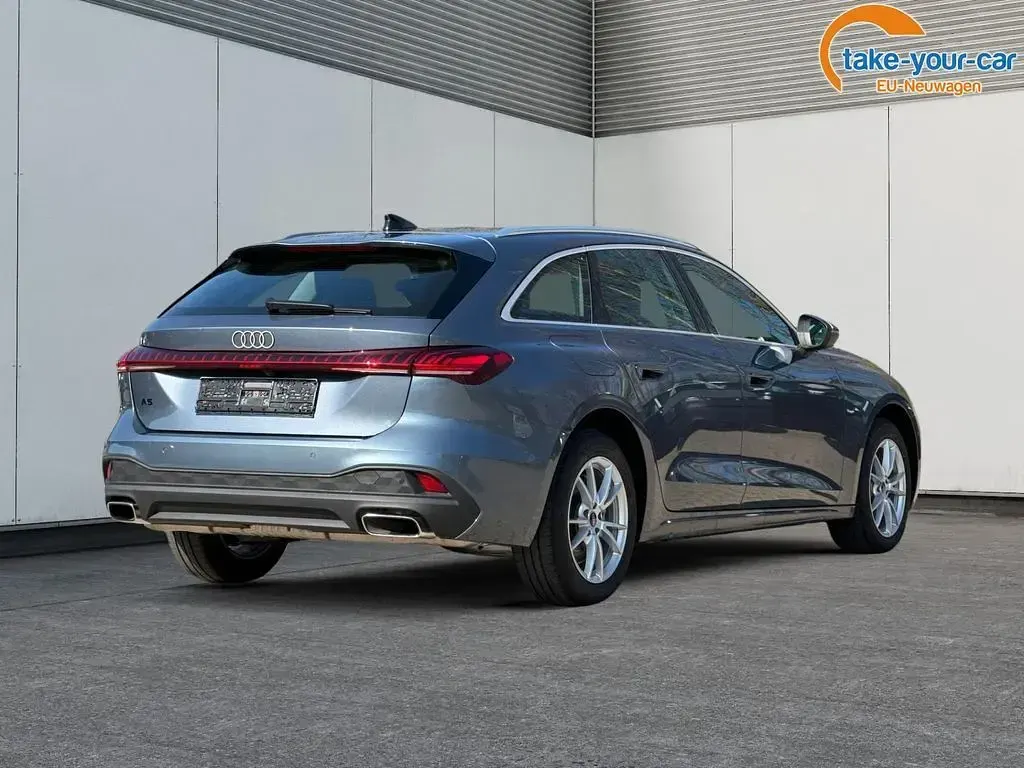 Gebraucht Audi A5 Sport 204 PS (150 kW) 2024 Horizontblau metallic Kombi