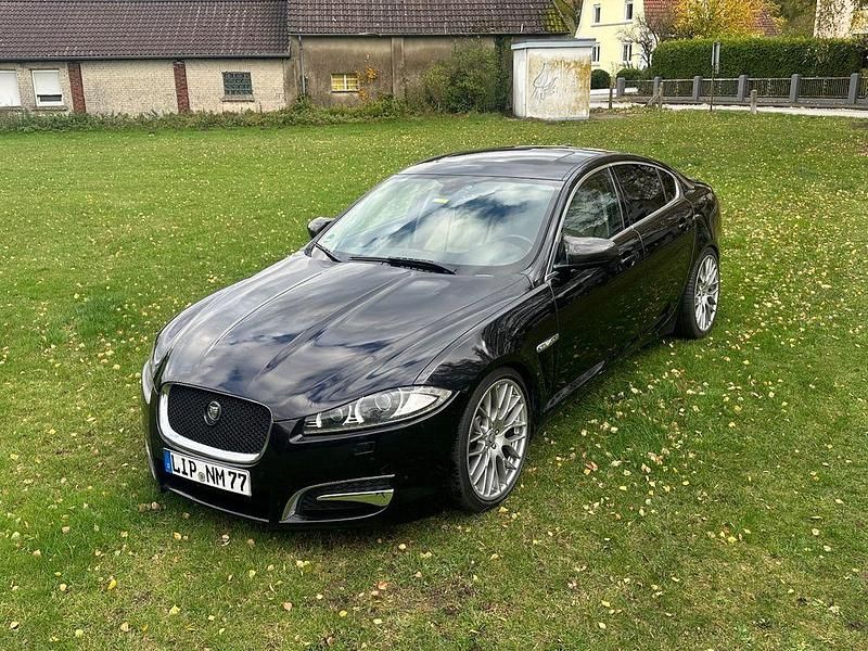 Schwarz Gebraucht 2012 Jaguar XF Portfolio Limousine | 9.000 € (Etwas zu teuer) - Bild 1/4