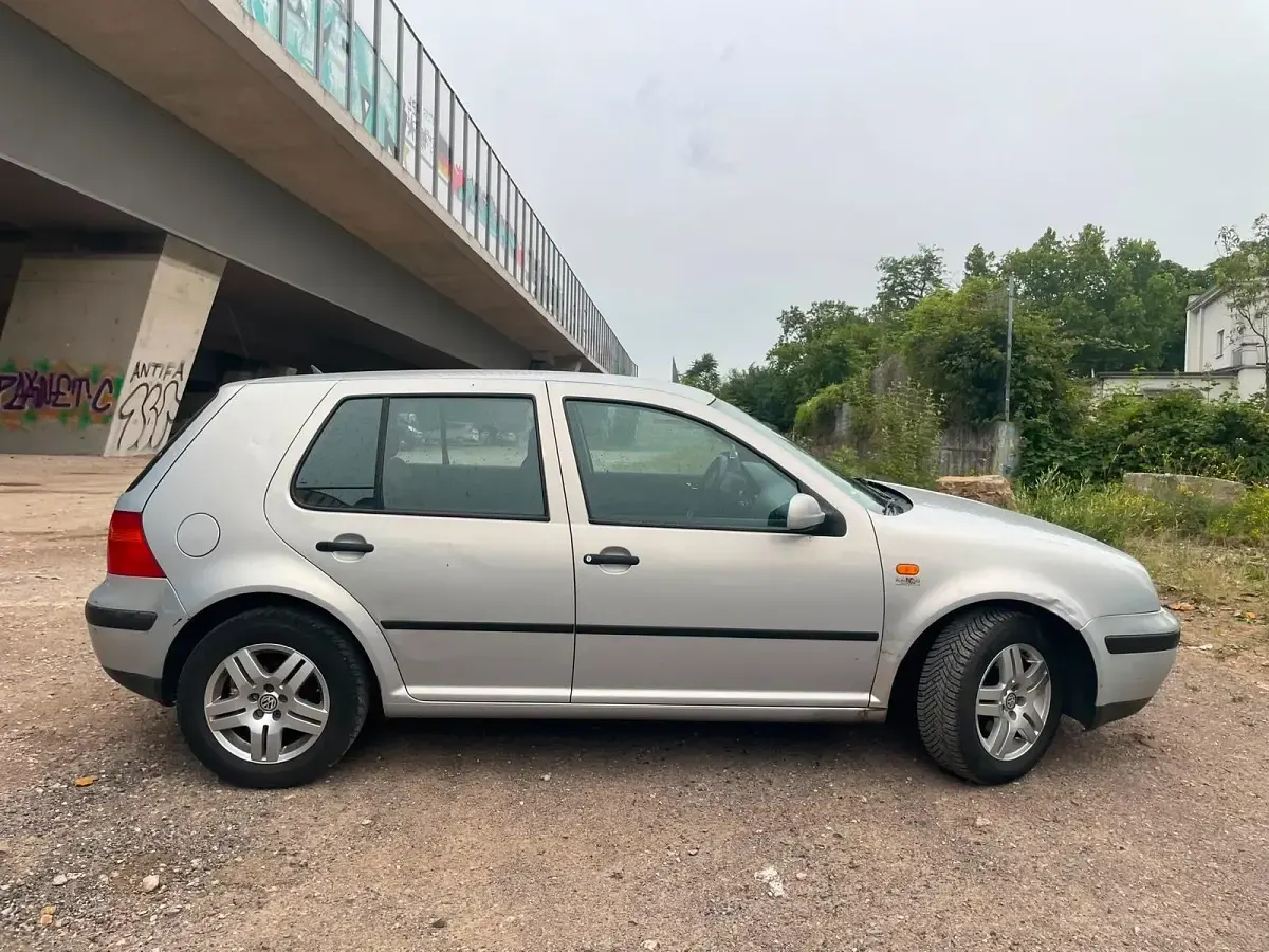 Gebraucht VW Golf IV 75 PS (55 kW) 2000 Silber Kombi