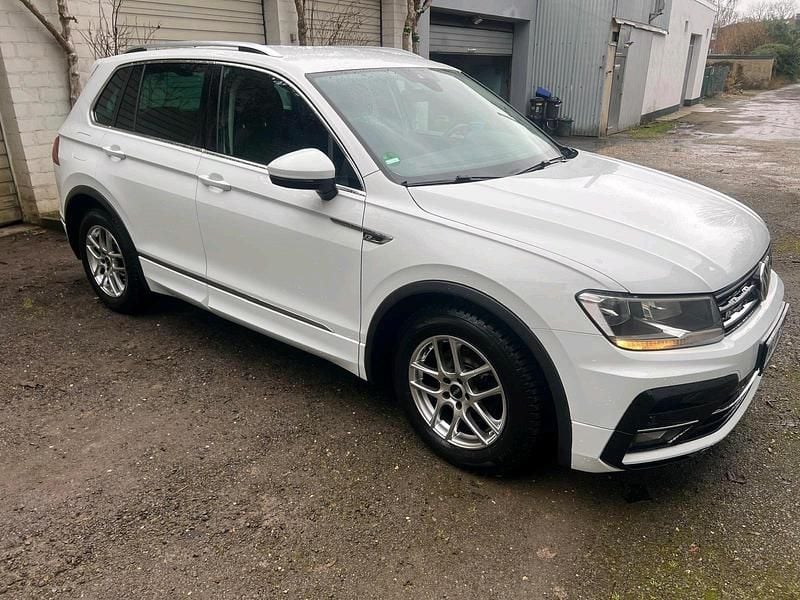 Gebraucht VW Tiguan R-line 150 PS (110 kW) 2018 Weiß SUV