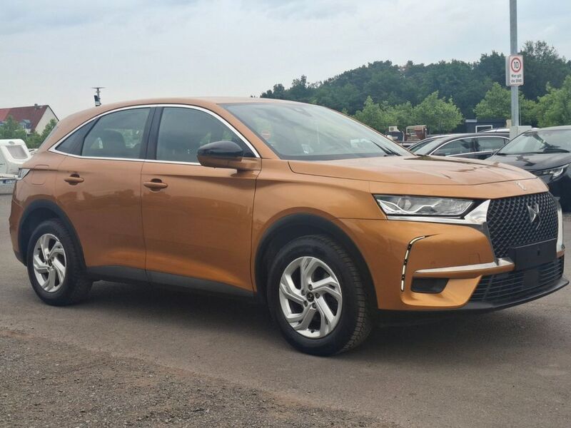 Gold Gebraucht 2020 DS Automobiles DS7 Crossback Chic SUV | 15.499 € (Superpreis) - Bild 1/4