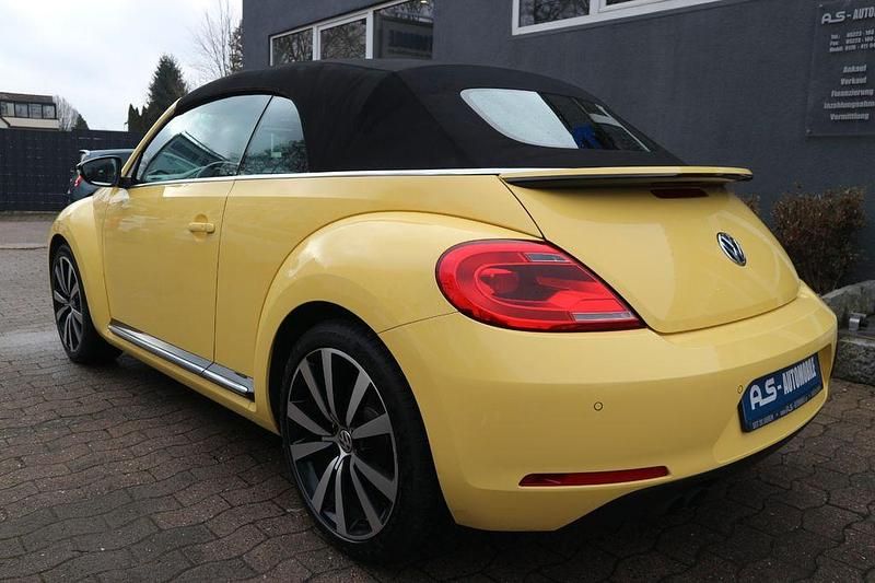 Gebraucht VW Beetle Cabriolet Exclusive 160 PS (117 kW) 2015 Gelb Cabrio
