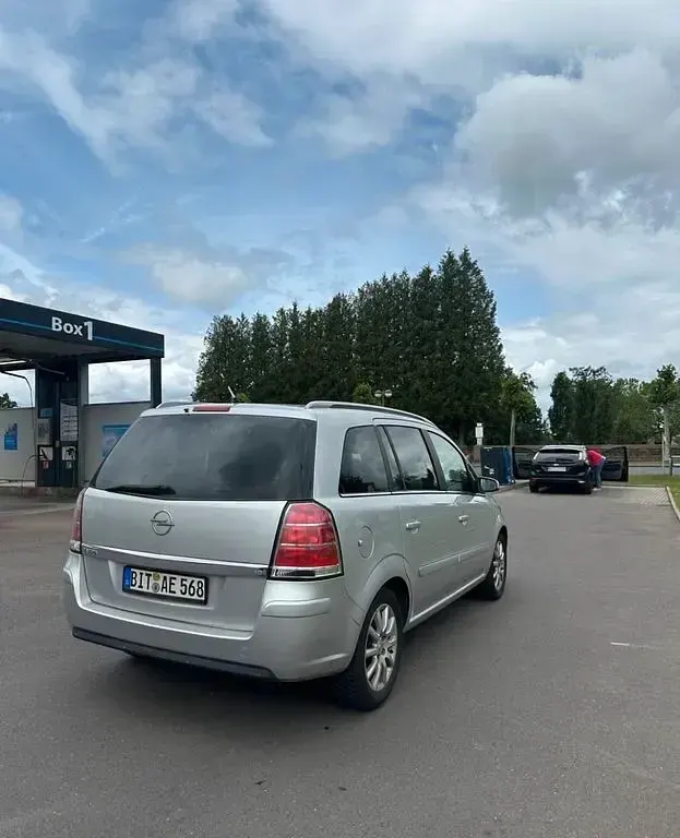 Gebraucht Opel Zafira Cosmo 140 PS (102 kW) 2005 Silber Van / Kleinbus