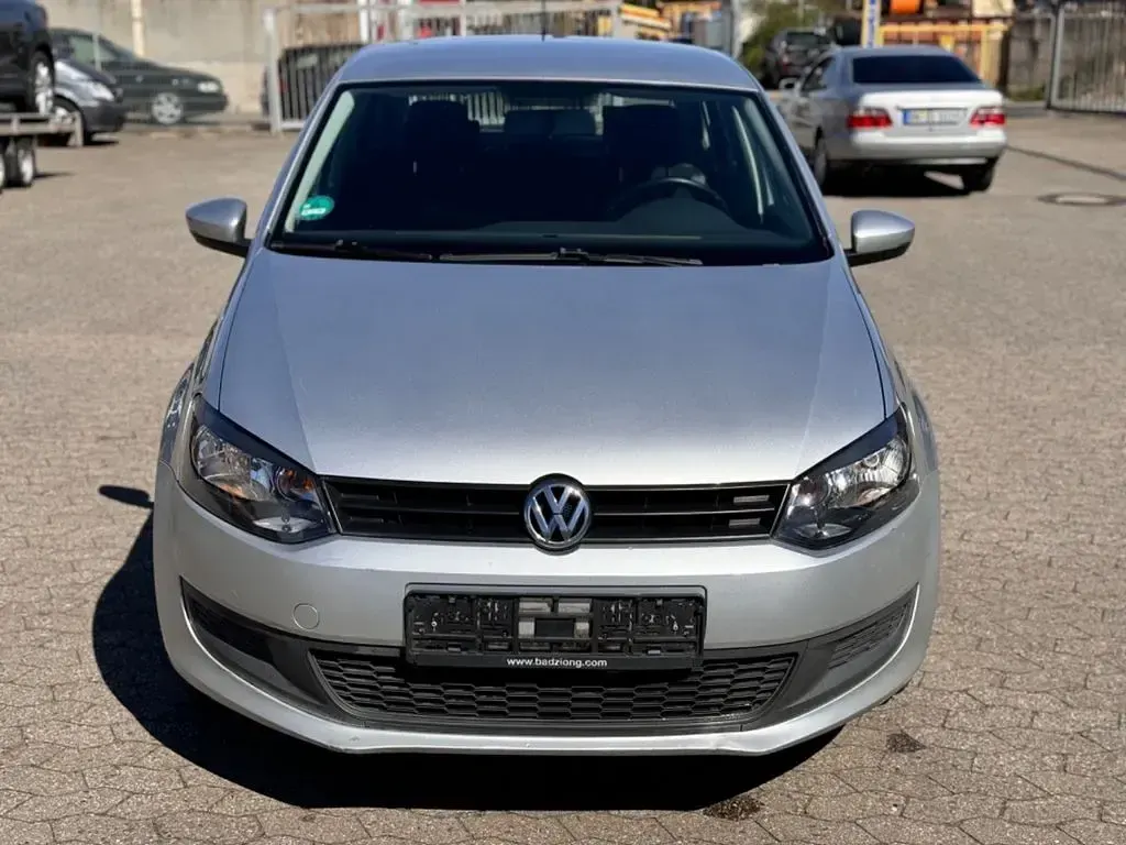 Gebraucht VW Polo 69 PS (50 kW) 2011 Silber Kleinwagen