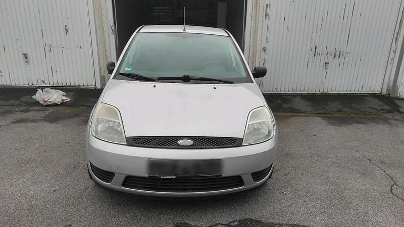 Gebraucht 2005 Ford Fiesta Kleinwagen | 500 € (Superpreis) - Bild 1/4