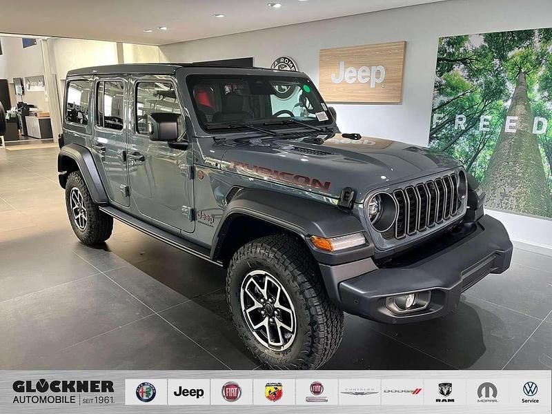 Grau Neu 2025 Jeep Wrangler Rubicon SUV | 73.990 € - Bild 1/4