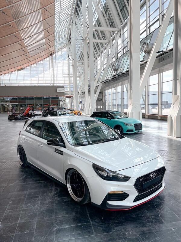 Weiß Gebraucht 2018 Hyundai i30 Kleinwagen | 19.000 € (Etwas zu teuer) - Bild 1/3